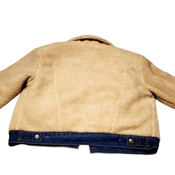 LEVI'S Ex Boyfriend Sherpa Trucker Jacket Sz Medium - Picture 3 of 7